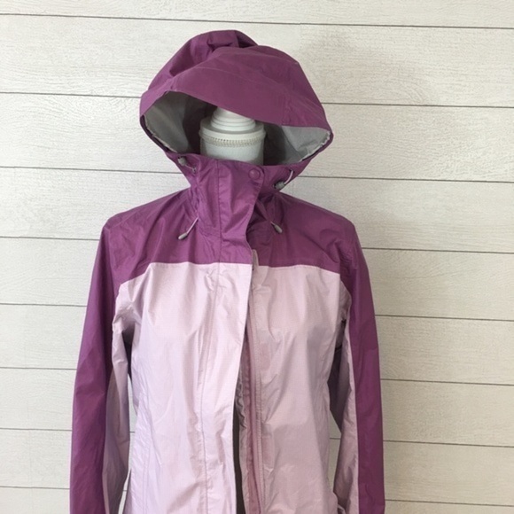 LL Bean Trail Model Rain Jacket - Picture 1 of 7